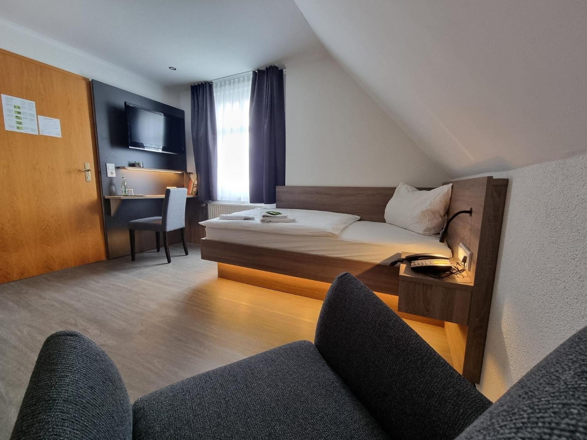 Zum Weserdampfschiff Bad Karlshafen Bilik gambar
